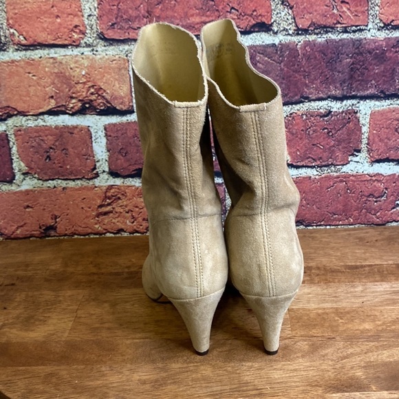 Top Shop Neutral Heeled Pointy Toe Suede Slip On Boot US 8.5 - Picture 8 of 16